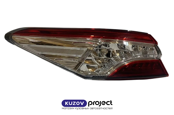 Фонарь левый внешний Toyota Camry 2017-2023 (Китай)